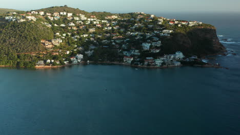 Coastal-Suburb-And-Holiday-Homes-At-The-Heads-In-Knysna,-Western-Cape,-South-Africa