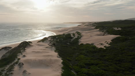 Schöne-Einzigartige-Sandküste-Von-Kapstadt-Südafrika-Bei-Sonnenuntergang---Antenne
