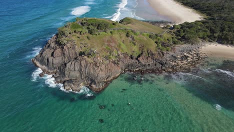 Famous-Norries-Headland-Between-The-Beautiful-Cabarita-Beach-And-Norries-Cove-In-NSW,-Australia