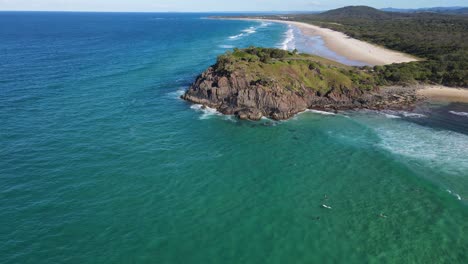 Vista-Panorámica-De-Norries-Headland-Y-Maggies-Beach---Norries-Cove-Beach-Cerca-De-Cabarita-Beach-Town-En-Nsw,-Australia