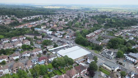 Loughton-Essex-Town-Im-Sommer-4k-Luftaufnahmen