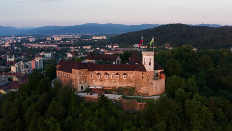 Burganlage-Von-Ljubljana-Auf-Dem-Burgberg-Oberhalb-Der-Innenstadt-Von-Ljubljana,-Slowenien