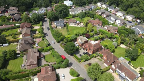 Loughton-Essex-Straßen-Und-Gärten-4k-Luftaufnahmen