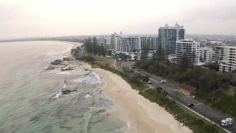 Hochhäuser-An-Der-Küste-Von-Mooloolaba-Beach-Im-Australischen-Bundesstaat-Queensland