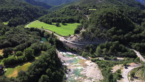 Naturwunderland-Flora-Hügelig-Huesca-Spanien