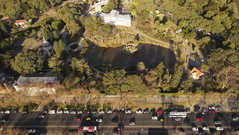 Aerial-view-over-flora-and-fauna-of-Buenos-Aires-zoo,-Argentina