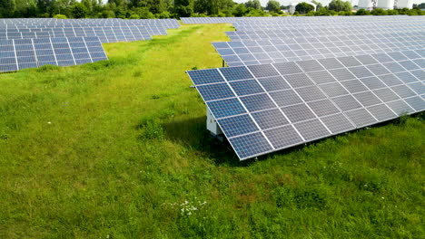 Photovoltaik-Solarzellen-Installiert,-Um-Saubere-Und-Billige-Energie-Zu-Erzeugen