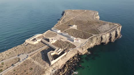 Sagres-Fortress,-sea-fort-in-Cape-Sagres,-Algarve,-Portugal