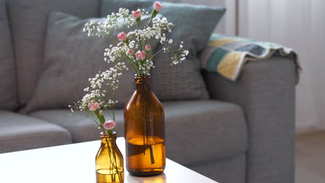 Flowers-In-Living-Room-Decoration,-Scandinavian-Interior-Design