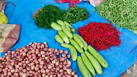 Vegetales-Verdes-Saludables-A-La-Venta-En-Un-Mercado-Local
