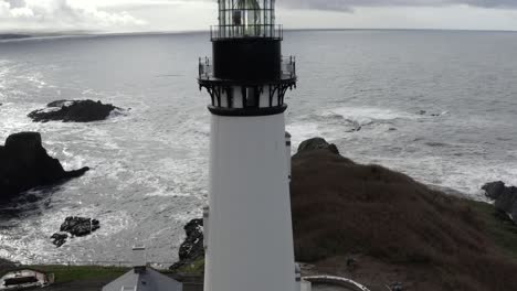 Leuchtturm-Von-Yaquina-Head-Und-Küste-Von-Oregon