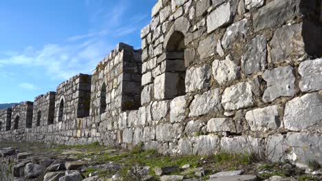 Muros-De-Piedra-Del-Castillo-Utilizados-Para-La-Fortificación-Durante-Las-Guerras-En-La-Europa-Medieval