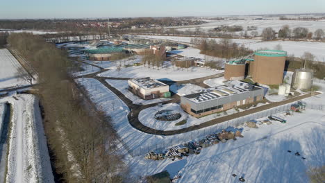 Wide-jib-up-of-sewage-water-treatment-plant-in-winter