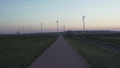 Windmühlen-In-Der-Ferne-Sony-A6400-Shot-Belgien