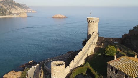 Blick-Auf-Tossa-De-Mar-An-Der-Katalanischen-Küste