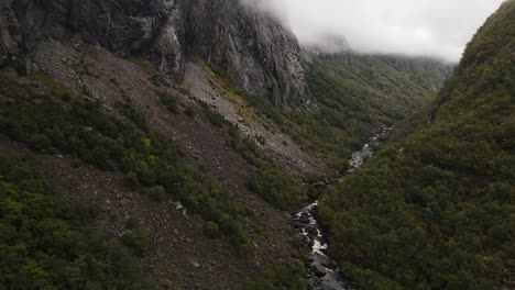 Flying-trough-Måbødalen-valley-in-Western-Norway