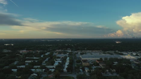 Flying-in-the-morning-over-Branden,-Florida