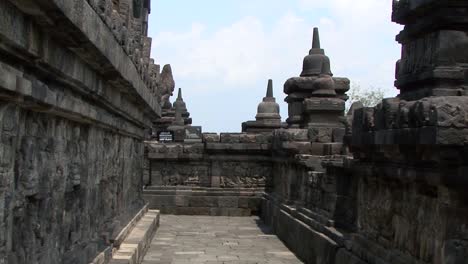 Schöne-Handwerksarbeit-Aus-Dem-Borobudur-tempel,-Unesco-weltkulturerbe,-Zentral-java,-Indonesien,-Buddhistischer-Tempel
