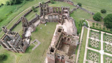 England-Tourists-Destination-of-Kenilworth-Castle-Ruins,-Aerial