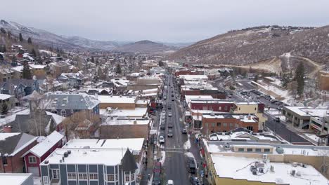 Main-Street-in-Ski-Resort-Town-of-Park-City,-Utah