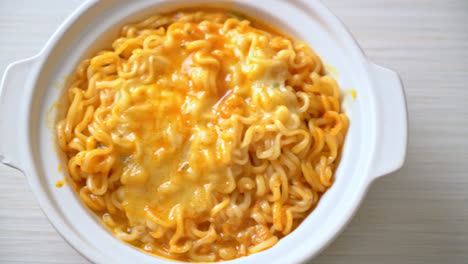 spicy-instant-noodle-bowl-with-mozzarella-cheese