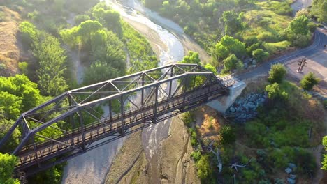 Iron-Horse-Bridge-in-Santa-Clarita,-California