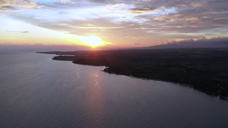 Coast-in-Negros-Oriental,-Philippines,-at-sunset-or-sunrise
