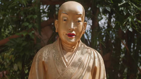 Beautiful-golden-buddha-statue-close-up