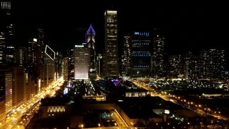 Downtown-Chicago-Illinois-Hyperlapse-Ansicht-Bei-Nacht
