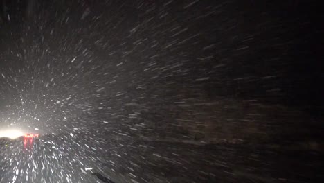 heavy-snow-falling-while-driving-on-freeway
