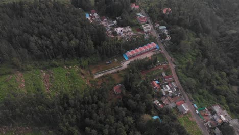 A-simple-resort-in-Yercaud-vith-amazing-surrounding-lush-and-green-landscape,-India