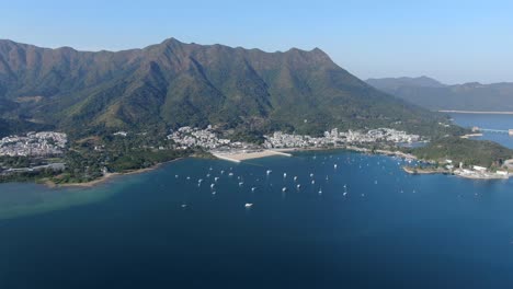 Luftaufnahme-Der-Küste-Von-Hong-Kong-Lung-Mei-Tsuen,-Einschließlich-Einer-Künstlichen-Strandverlängerung