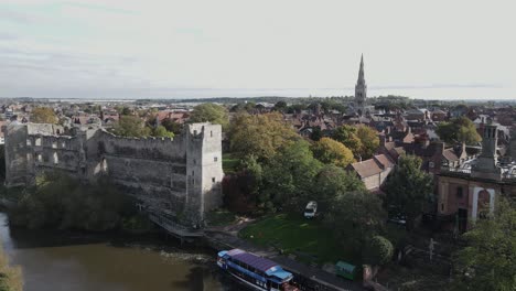 Newark-on-Trent-Castle-and-river-rising-drone-footage-revealing-town-in-background
