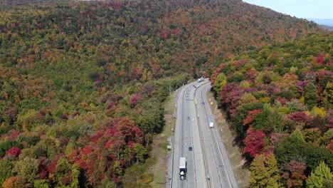 Rising-aerial-in-Adirondack,-Allegheny,-Applachian,-Shenandoah-mountains-with-fall-foliage