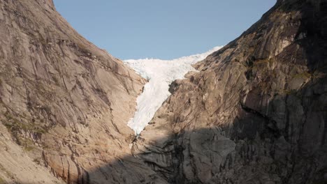 Luftaufnahme-Des-Briksdalsbreen-Gletschers,-Vestland-County,-Norwegen
