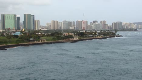 Downtown-Honolulu,-Oahu,-Hawaii,-Honolulu-skyline