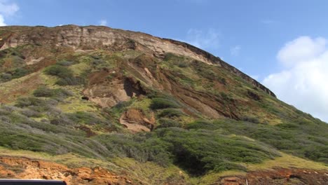 Cráter-De-Cabeza-Koko-Sobre-El-Punto-Palea-En-La-Entrada-A-Hanauma,-Oahu,-Hawaii