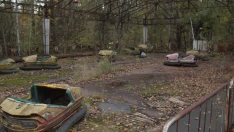 Bumper-Cars-In-Pripyat-Abandoned-Amusement-Park-At-Chernobyl-Exclusion-Zone-In-Pripyat,-Ukraine