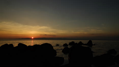 Goldener-Sonnenuntergang-Auf-Den-Philippinen-Bei-Ebbe
