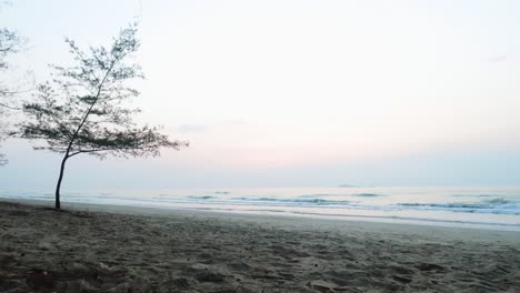 Time-Lapse-Sunrise-Beach-En-El-Sur-De-Tailandia