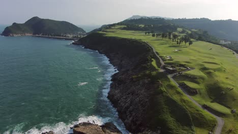 Luftaufnahme-Des-öffentlichen-Golfplatzes-Des-Jockey-Club-Kau-Sai-Chau,-Hong-Kong