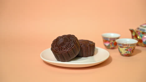 Chinese-moon-cake-dark-chocolate-flavour-for-Mid-Autumn-Festival