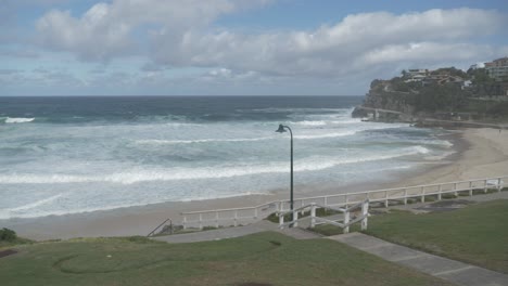 Bronte-Beach-Coastal-Walk-During-Coronavirus-Outbreak---Sydney,-New-South-Wales,-Australia