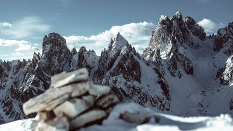 Zeitraffer-Der-Cadini-Di-Misurina-Im-Winter---Ein-Berühmtes-Wahrzeichen-In-Den-Dolomiten---Den-Italienischen-Alpen