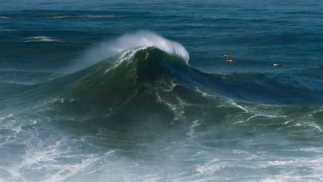 Slow-motion-of-the-creation-of-a-big-wave-in-Nazaré,-Portugal