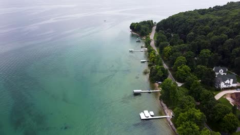 Ein-Wunderschöner-See-Im-Sommer-2020