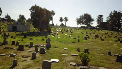 Luftaufnahme-Eines-Großen-Friedhofs