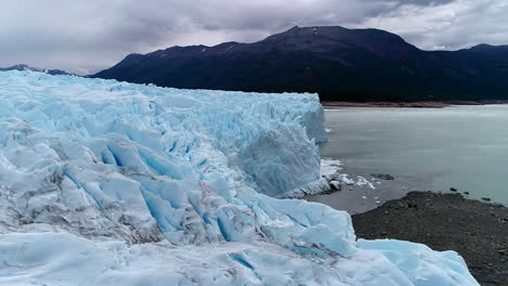 Aerial---Perito-Moreno-Glacier-in-Patagonia,-Argentina,-scenic-shot-forward