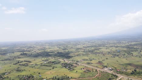 Sabana-De-áfrica-En-Las-Laderas-Del-Monte-Kilimanjaro-Loitokitok-Kenia