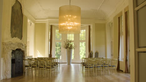 Dolly-in-of-beautiful-wedding-reception-room